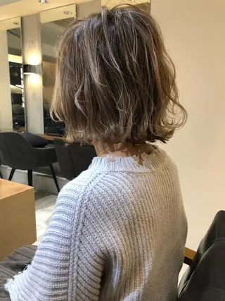 ショート カラー ⭐️横浜ブリーチ特化 美容師　堤涼⭐️のヘアスタイル