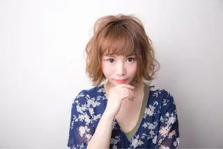 ショート カラー パーマ 平川 友希子のヘアスタイル