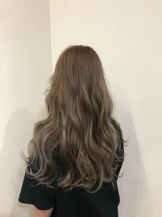 ロング カラー 佐藤 奈佳子 サトウ ナカコのヘアスタイル