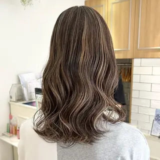 ロング カラー ヘアアレンジ 吉水 彩乃 /ボブ/透明感カラーのヘアスタイル