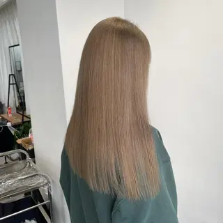 カラー 切りっぱなしボブイヤ リングカラー清水隆央のヘアスタイル