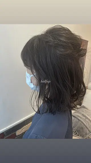 ミディアム ヘアアレンジ 中井 茅佳のヘアスタイル