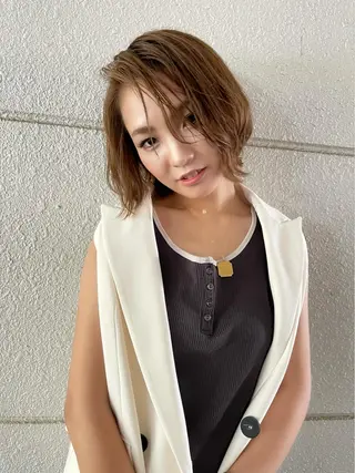 ショート カラー hair studio PEACE所属・寺本 早希のヘアスタイル