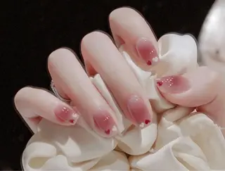 ネイル 💅E•U•B NAIL🌹所属・横浜市中区曙町 ネイルE·U·Bのネイルデザイン