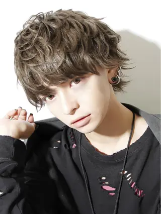 メンズ EYEstylist ·ai MOERIのマツエク・マツパデザイン