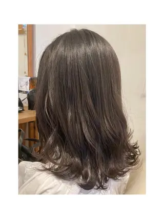 セミロング タカノ アツコのヘアスタイル