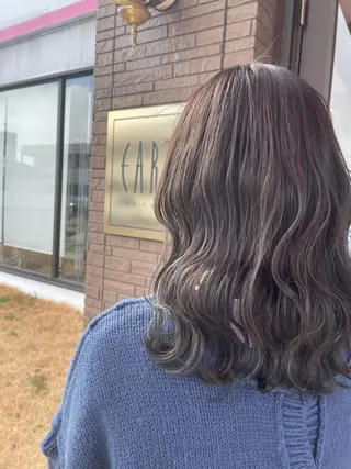 セミロング カラー 石坂 瀬音のヘアスタイル