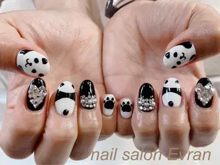 ネイル Nail salon Evranのネイルデザイン