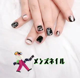 ネイル pink ladyサロン所属・べ にのネイルデザイン