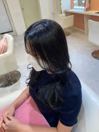 ロング 梛木 唯のヘアスタイル