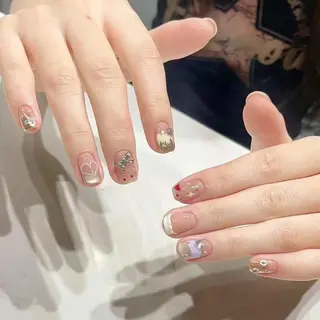 ネイル VIVIAN リサのネイルデザイン