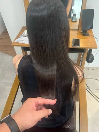 ロング little心斎橋所属・美髪/髪質改善/ カラー/シャケのヘアスタイル