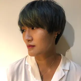 ショート カラー NOUN所属・eri kinjoのヘアスタイル