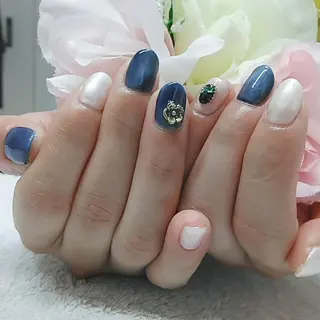 ネイル 柴崎 美幸のネイルデザイン