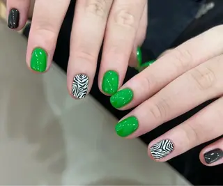 ネイル 💅E•U•B NAIL🌹所属・横浜市中区曙町 ネイルE·U·Bのネイルデザイン