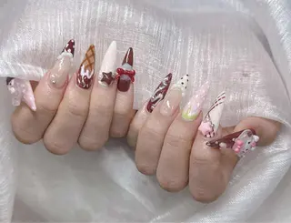 ネイル Lee Nailsのネイルデザイン