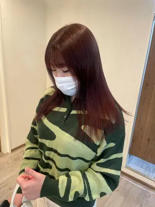 セミロング カラー 渋谷 留菜のヘアスタイル