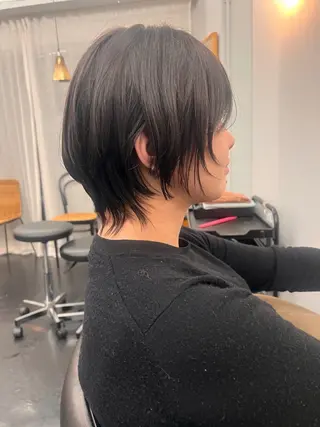 ショート リリカ🐈‍⬛ブリー チカラー/上永谷のヘアスタイル