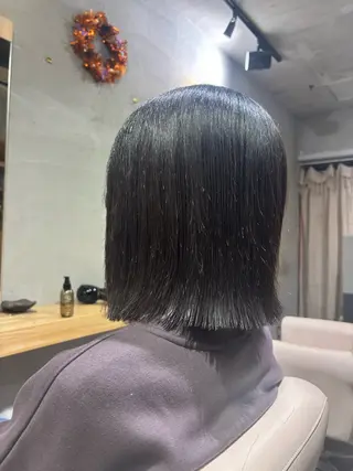 ミディアム Ashe　oleng所属・オモヤ ウタノのヘアスタイル