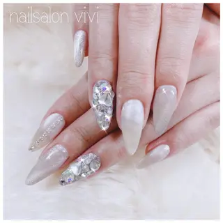 ネイル ＶＩＶＩ nailsalonのネイルデザイン