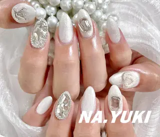 ネイル 🌷 Mooning 🌷のネイルデザイン