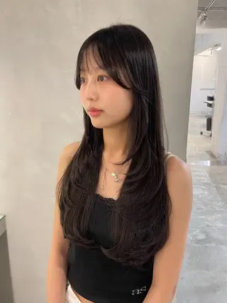 ロング SAKI 新宿のヘアスタイル