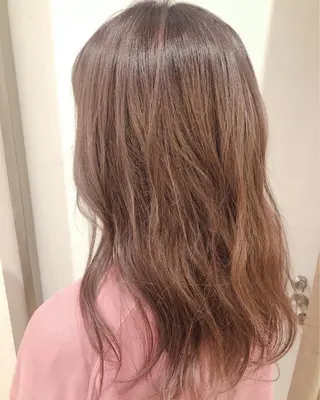 セミロング カラー 韓国ヘア顔周りカット 艶髪ベージュtamaのヘアスタイル