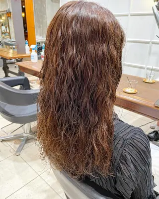 ロング パーマ ヘアアレンジ 髪質改善カラー&TR 縮毛矯正/弱酸性矯正のヘアスタイル