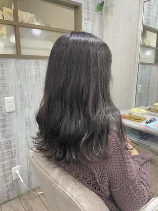 セミロング ネモトメイナ🌿‬ 今月末で退職しますのヘアスタイル