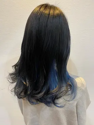 セミロング カラー 美髪 カラーリストのヘアスタイル