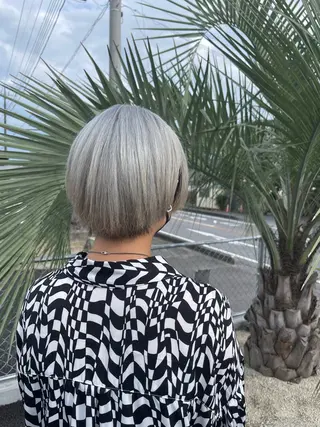 ショート カラー Felice Erikaのヘアスタイル