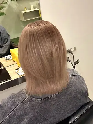 ミディアム カラー Helm所属・久次米 智人のヘアスタイル