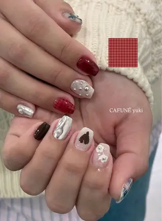ネイル CAFUNÉ tokyo所属・☾ ໋CAFUNE yuki︎︎𓂃⟡のネイルデザイン