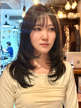 ミディアム カラー パーマ レイヤー/透明感/ ブリーチなし/わかなのヘアスタイル