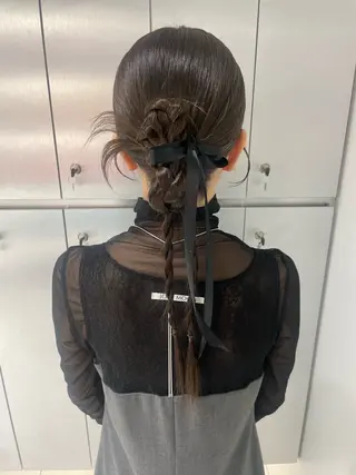 ヘアアレンジ ヘアセット🎀耳つぼ 👂💎MONAMIのヘアスタイル