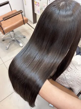 ロング カラー 阪田 真奈未のヘアスタイル
