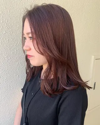 セミロング カラー iLi所属・iLi 《イリ》のヘアスタイル