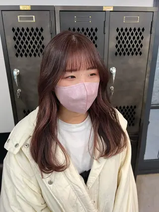 ミディアム INORI /フェイスレイヤーのヘアスタイル