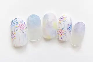 ネイル ゲン レイカのネイルデザイン