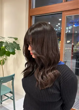 カラー 林田 紗羽のヘアスタイル