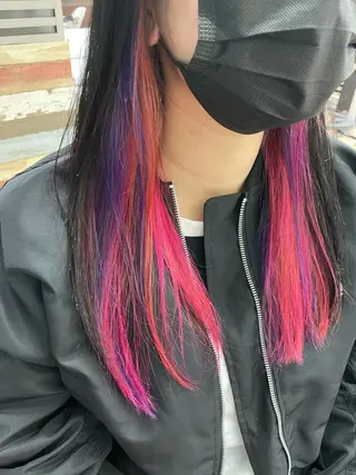 ロング カラー 森安 華楠のヘアスタイル