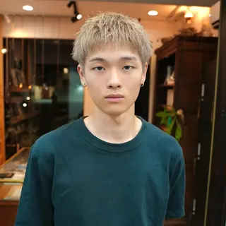 ショート メンズ ダウンパーマ 【sity.ザイク】のヘアスタイル