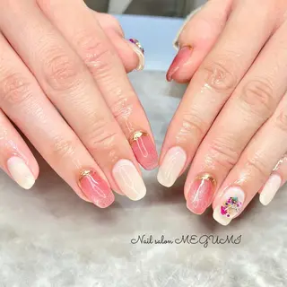 ネイル Nail salon MEGUMIのネイルデザイン