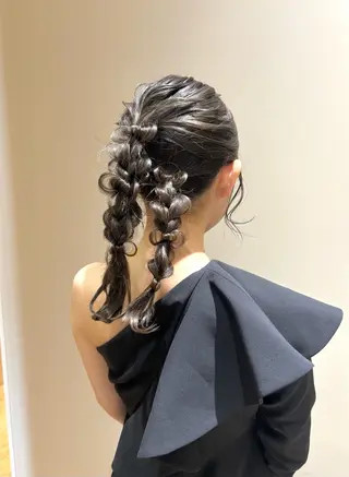 セミロング ヘアアレンジ miwa♡暖色カラー 盛れる顔周り.ヘアメのヘアスタイル