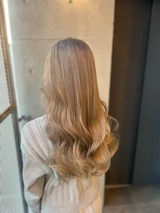 ロング カラー ＤＥＳＴ所属・吉野 瑳桜のヘアスタイル