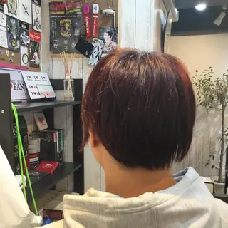 ショート カラー embrace エンブレイスのヘアスタイル