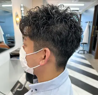 ショート パーマ メンズ 守屋 寿哉のヘアスタイル