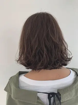 ミディアム カラー パーマ ヘアアレンジ 加藤 綾華のヘアスタイル