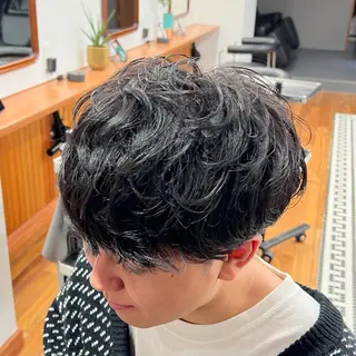 ショート パーマ メンズ メンズカット✂️ スキンフェード伊藤陸のヘアスタイル