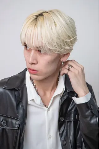 ショート カラー メンズ 韓国風メンズ/毛流れ ヘアなら須田龍世のヘアスタイル